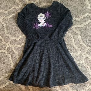 Elsa dress size 5 excellent condition